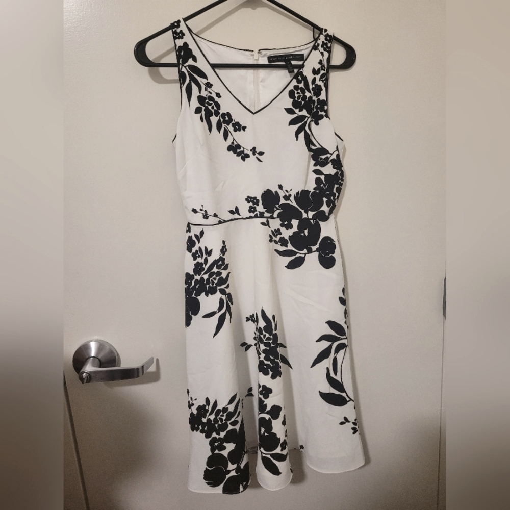 white house black market